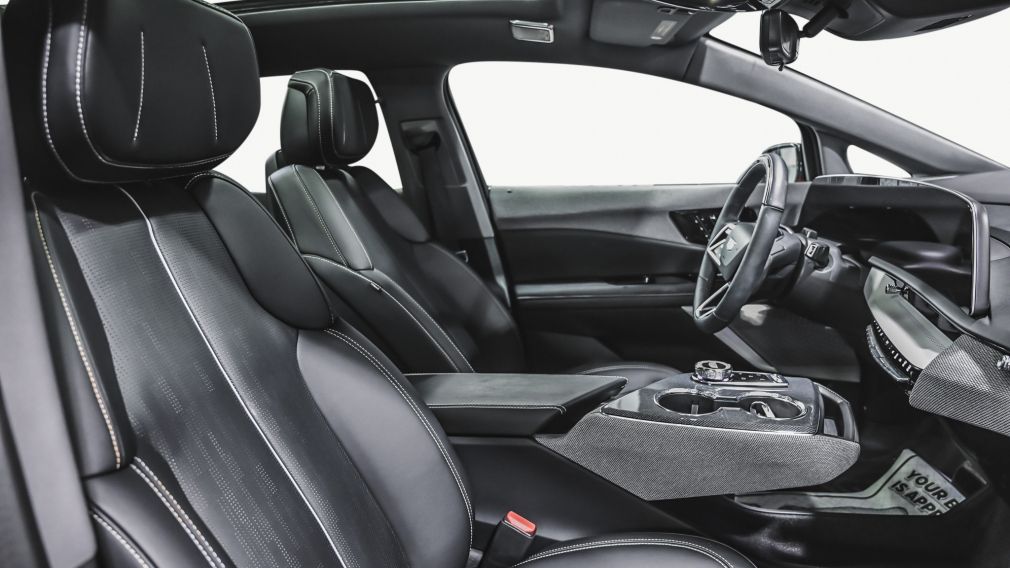 Cadillac OPTIQ Sport 2025 d&rsquo;occasion à vendre - 29