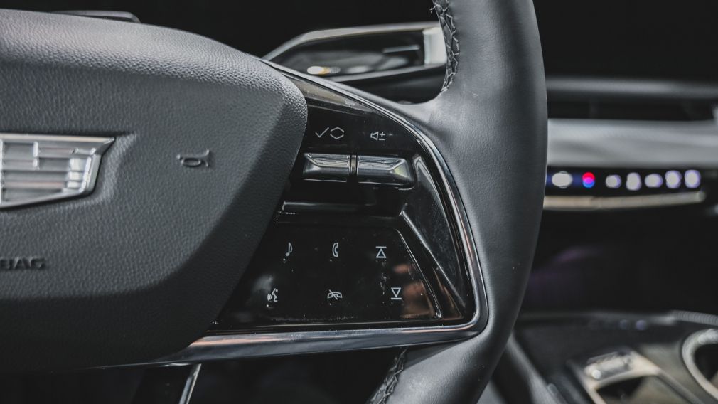 Cadillac OPTIQ Luxury 2025 d&rsquo;occasion à vendre - 18