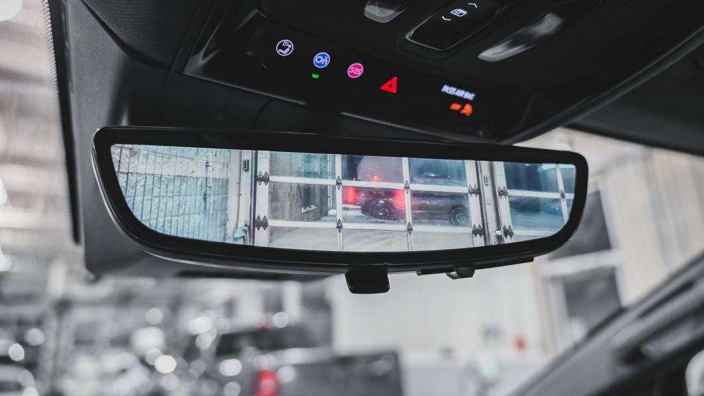 Cadillac OPTIQ Luxury 2025 d&rsquo;occasion à vendre - 24