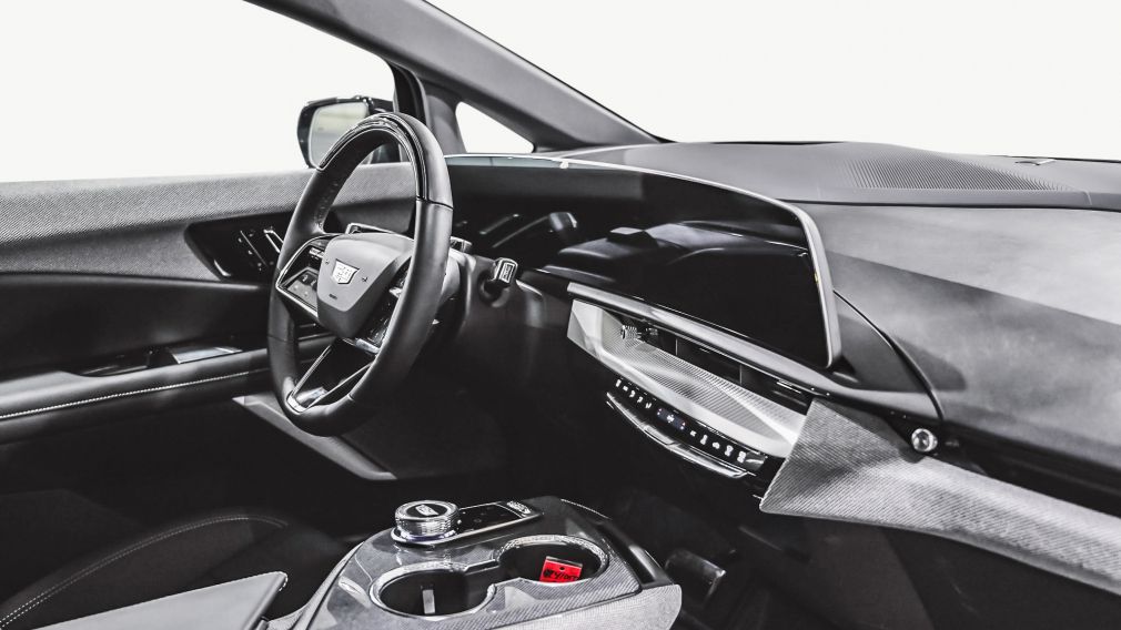 Cadillac OPTIQ Luxury 2025 d&rsquo;occasion à vendre - 28