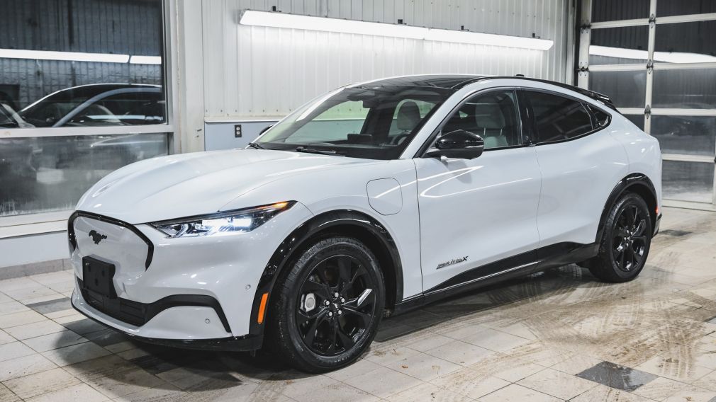 Ford Mustang Mach-E Premium 2023 d&rsquo;occasion à vendre - 3