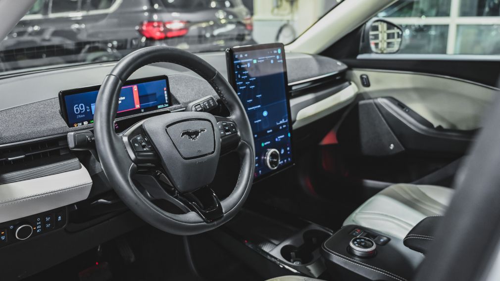Ford Mustang Mach-E Premium 2023 d&rsquo;occasion à vendre - 13