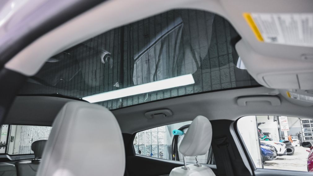 Ford Mustang Mach-E Premium 2023 d&rsquo;occasion à vendre - 29