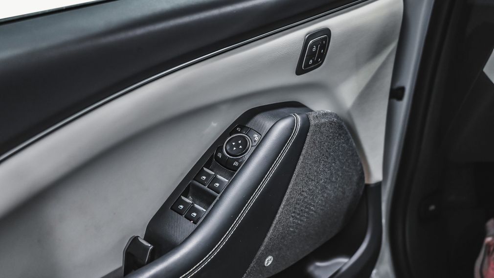 Ford Mustang Mach-E Premium 2023 d&rsquo;occasion à vendre - 15