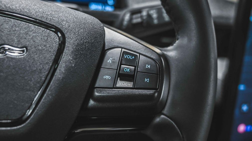 Ford Mustang Mach-E Premium 2023 d&rsquo;occasion à vendre - 17