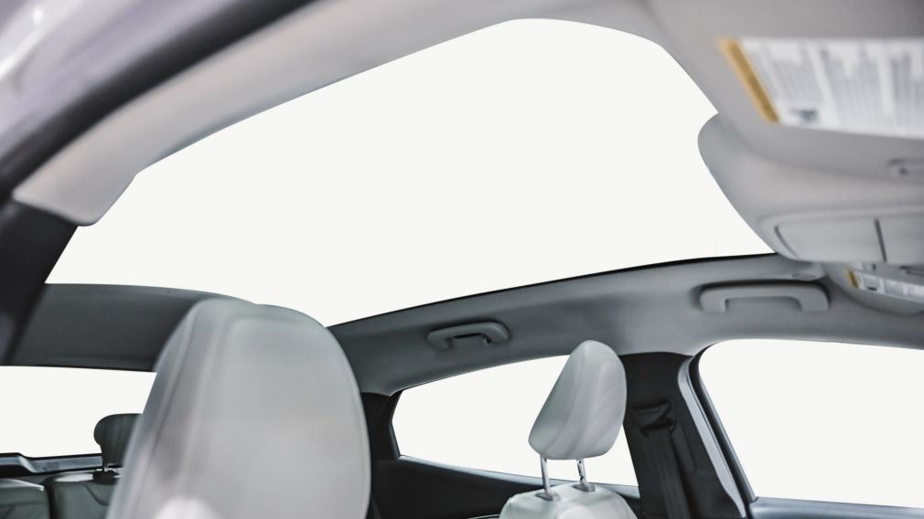 Ford Mustang Mach-E Premium 2023 d&rsquo;occasion à vendre - 28