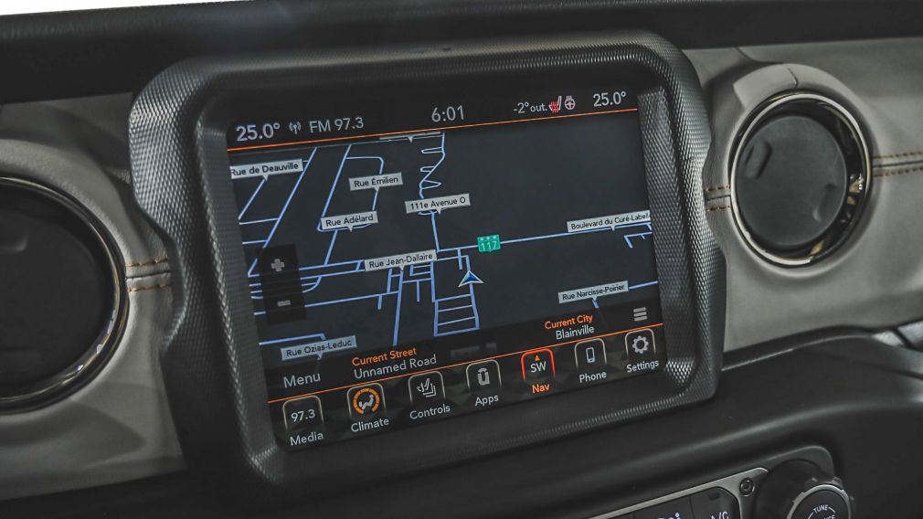 Jeep Wrangler High Altitude 2023 d&rsquo;occasion à vendre - 24