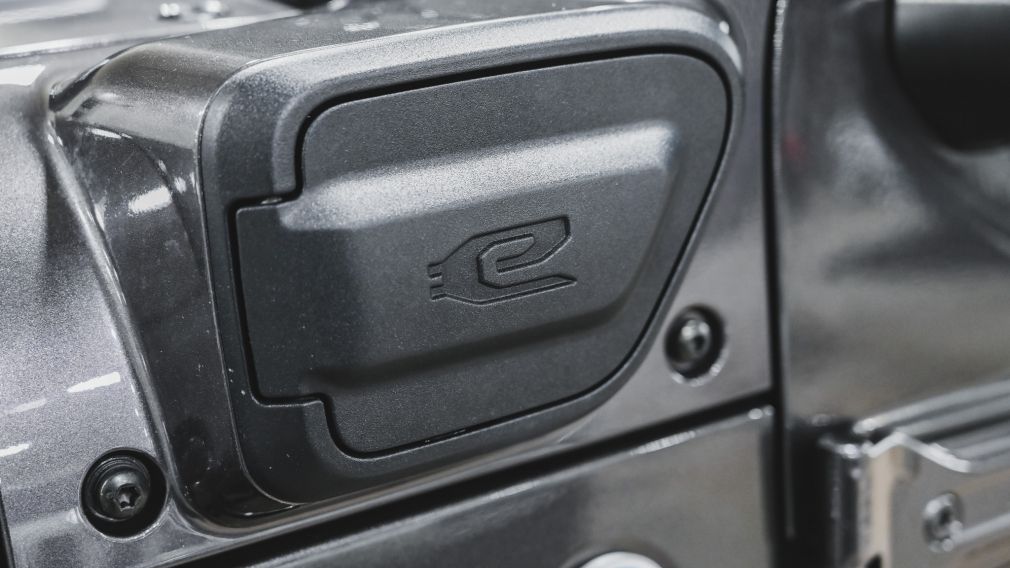 Jeep Wrangler Unlimited Sahara 2021 d&rsquo;occasion à vendre - 12