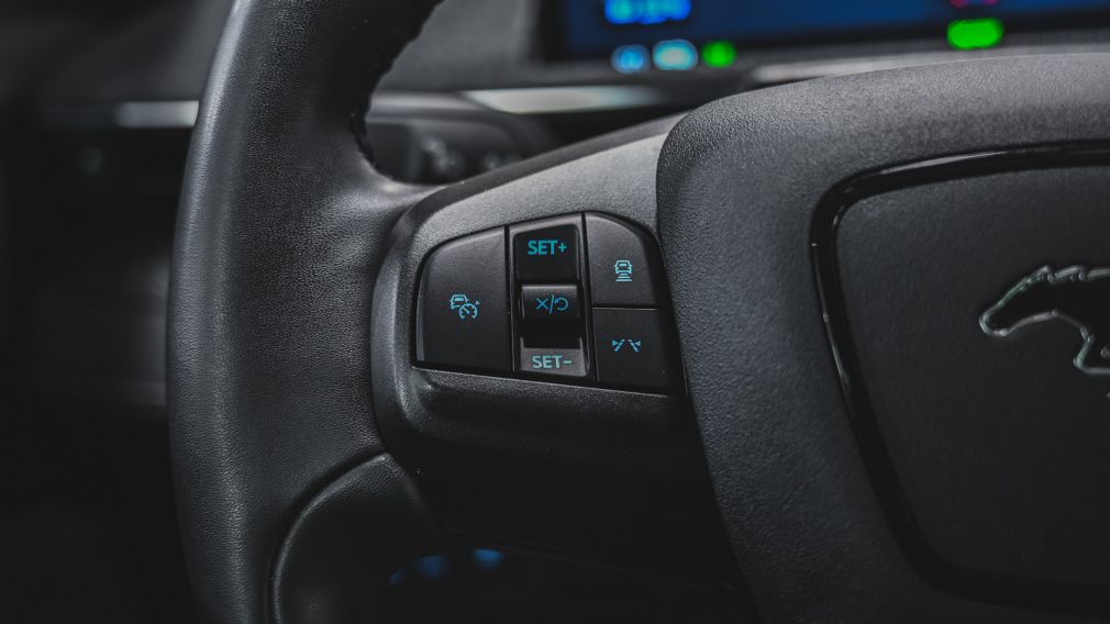 Ford Mustang Mach-E Premium 2023 d&rsquo;occasion à vendre - 17