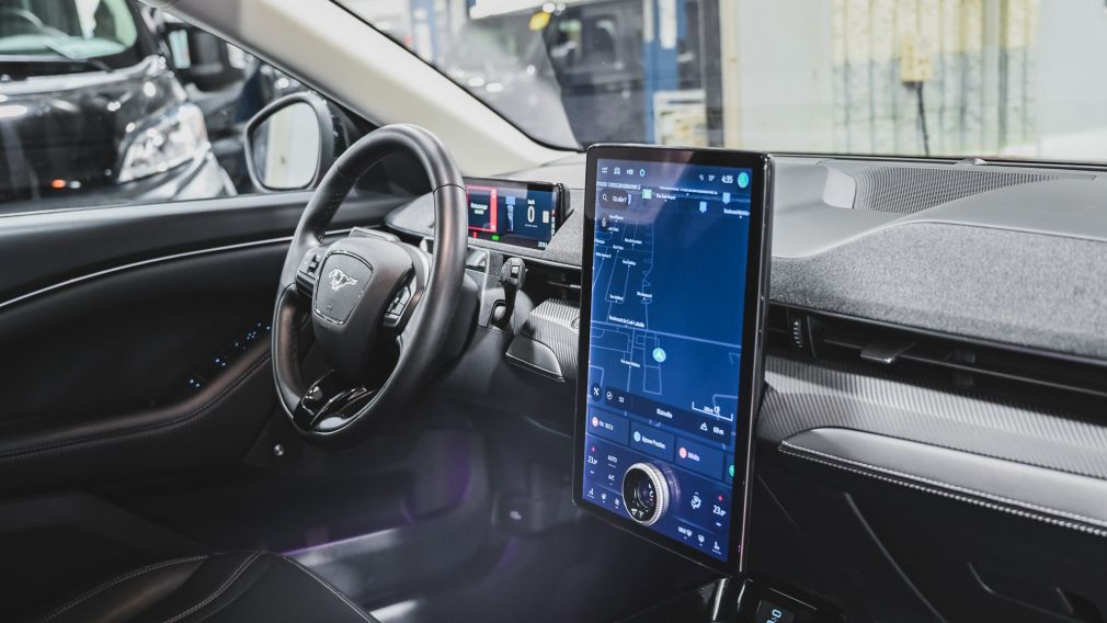 Ford Mustang Mach-E Premium 2023 d&rsquo;occasion à vendre - 27