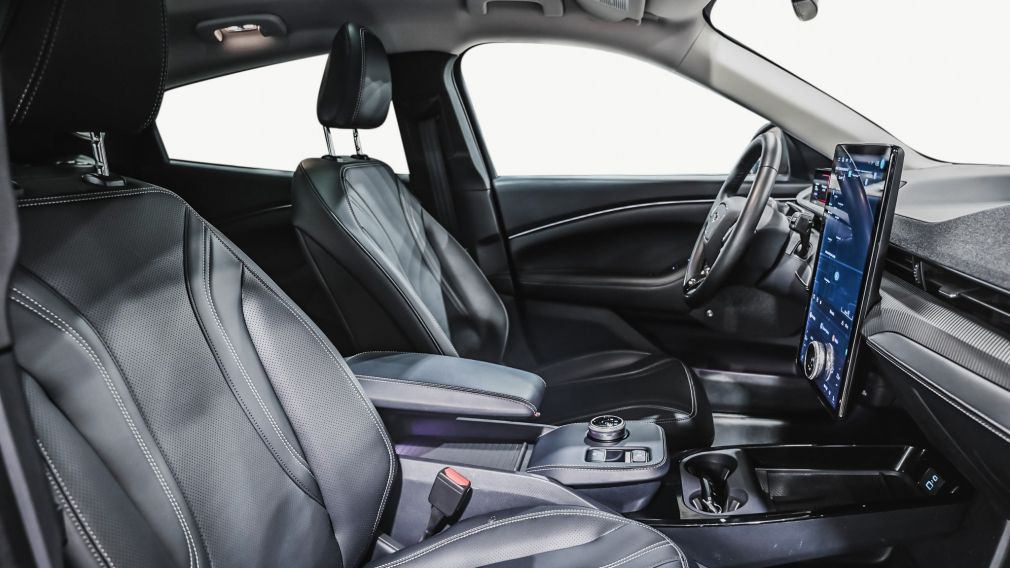 Ford Mustang Mach-E Premium 2023 d&rsquo;occasion à vendre - 28