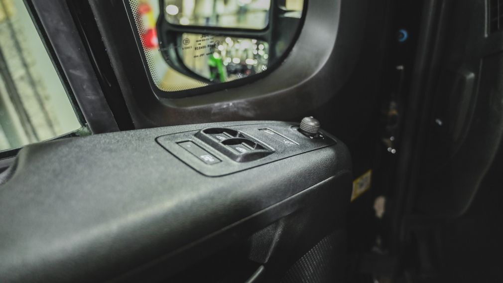 Dodge Ram SLT 2025 d&rsquo;occasion à vendre - 12