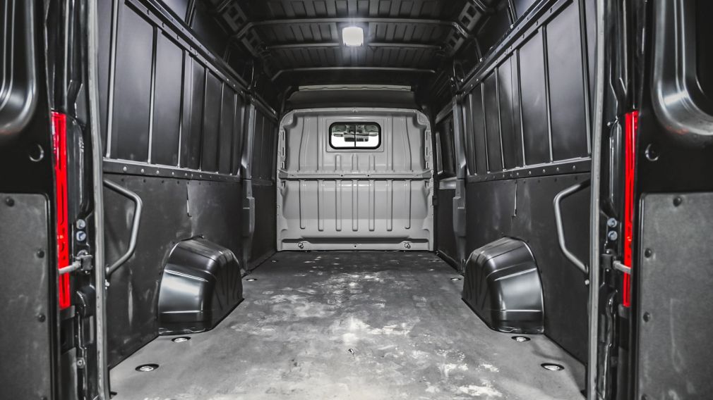 Dodge Ram SLT 2025 d&rsquo;occasion à vendre - 10