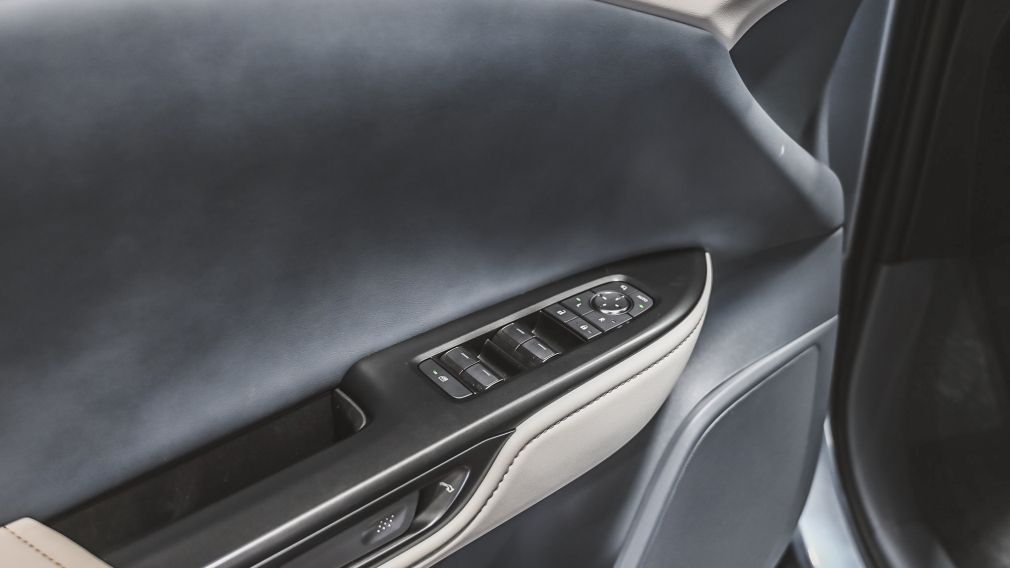 Lexus RZ 450e RZ 450e 2025 d&rsquo;occasion à vendre - 15