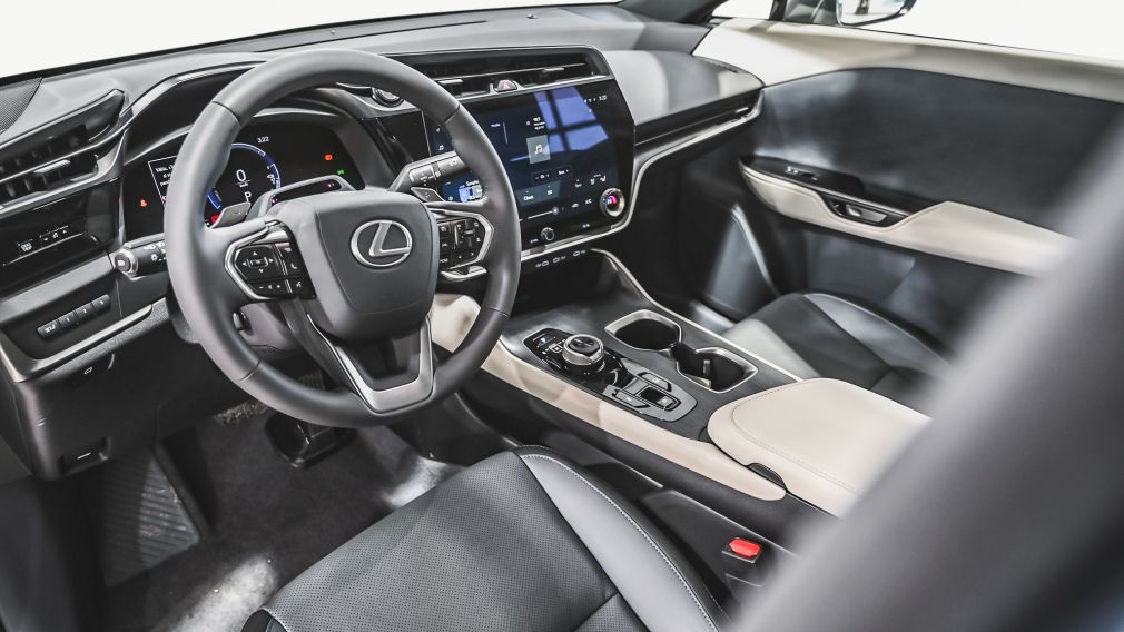 Lexus RZ 450e RZ 450e 2025 d&rsquo;occasion à vendre - 17