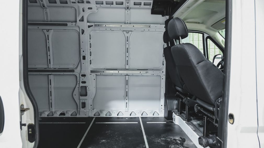 Dodge Ram Tradesman 2025 d&rsquo;occasion à vendre - 9