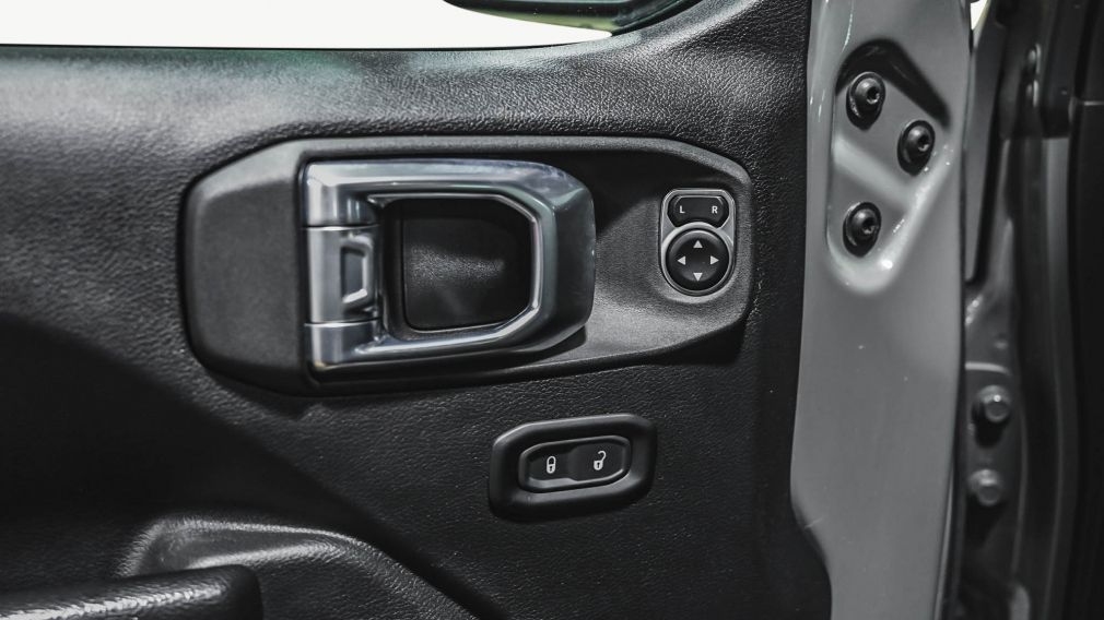 Jeep Wrangler Unlimited Sport Altitude 2021 d&rsquo;occasion à vendre - 16
