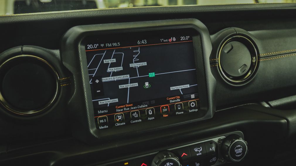 Jeep Wrangler High Altitude 2023 d&rsquo;occasion à vendre - 24