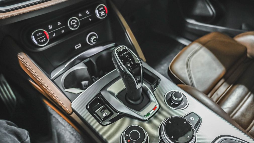 Alfa Romeo Stelvio Ti Sport 2021 d&rsquo;occasion à vendre - 24