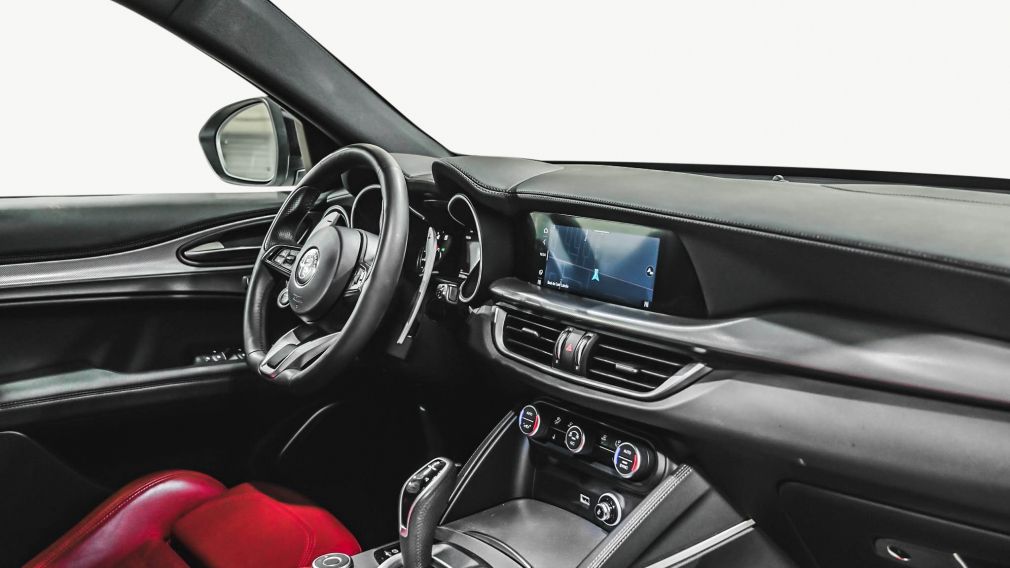 Alfa Romeo Stelvio Veloce 2023 d&rsquo;occasion à vendre - 25