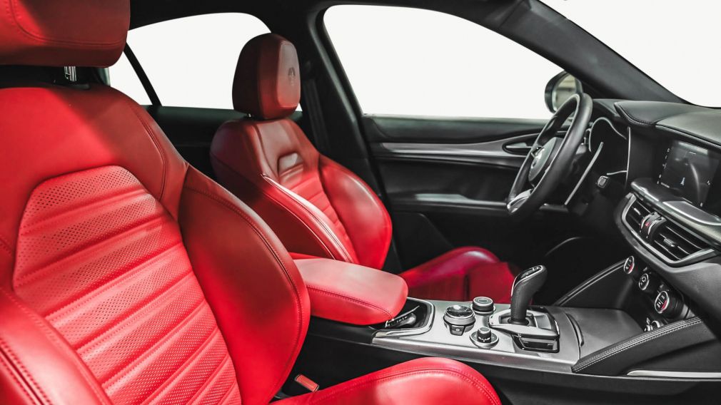 Alfa Romeo Stelvio Veloce 2023 d&rsquo;occasion à vendre - 26