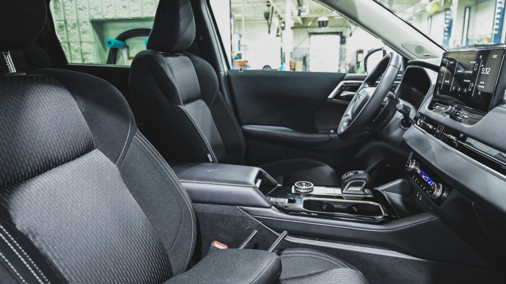 Mitsubishi Outlander ES 2025 d&rsquo;occasion à vendre - 28