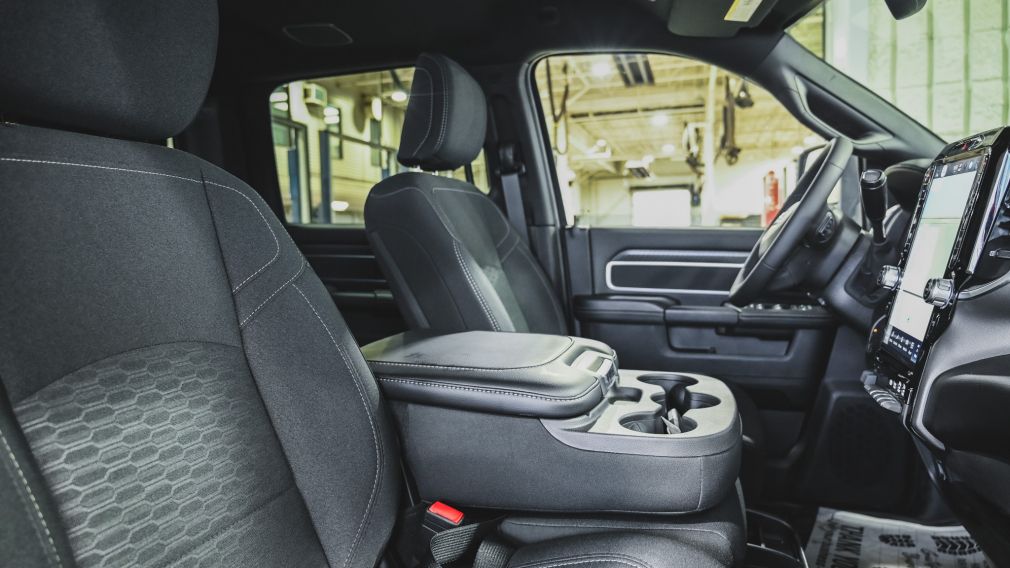 Ram 3500 Big Horn 2025 d&rsquo;occasion à vendre - 32