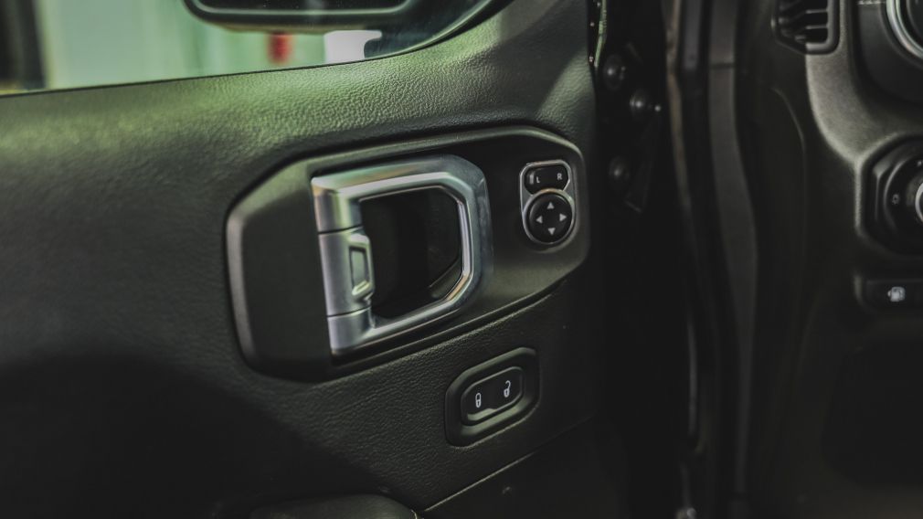Jeep Wrangler Unlimited Sahara 2021 d&rsquo;occasion à vendre - 15
