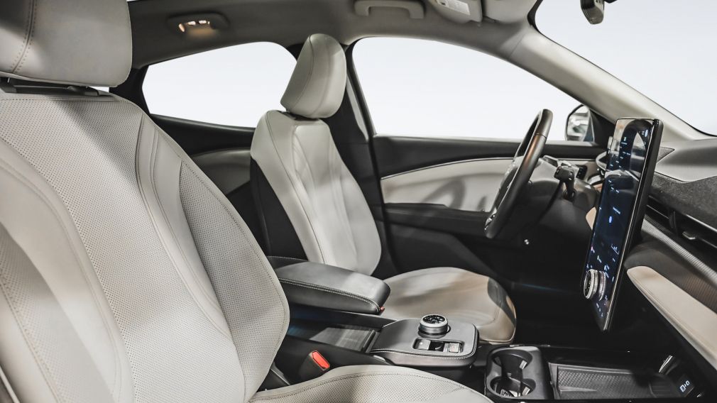 Ford Mustang Mach-E Premium 2024 d&rsquo;occasion à vendre - 29