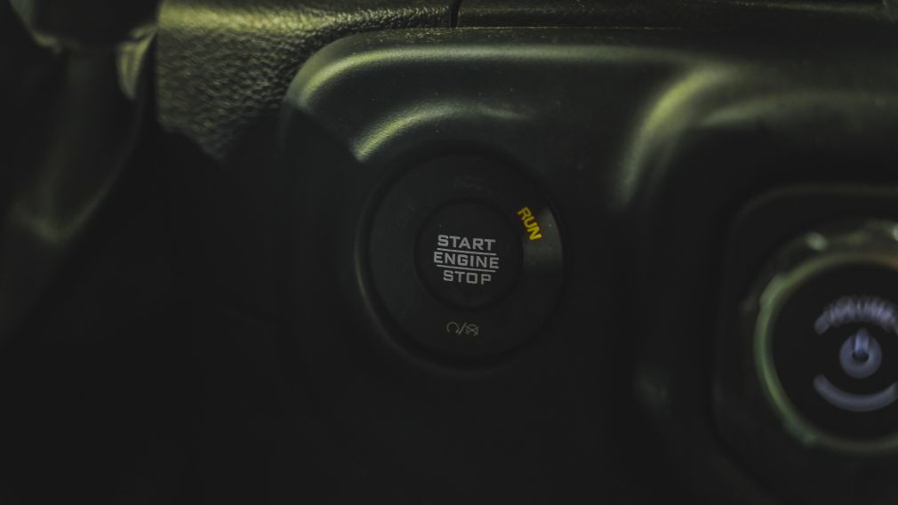 Jeep Wrangler Sahara 2023 d&rsquo;occasion à vendre - 28