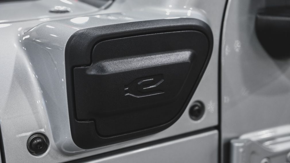 Jeep Wrangler Sahara 2023 d&rsquo;occasion à vendre - 12