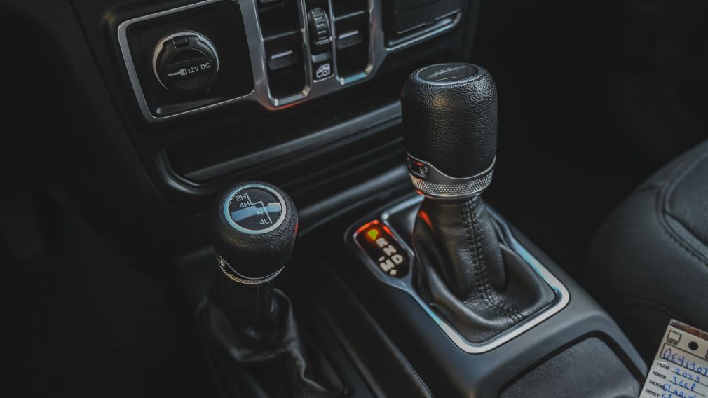 Jeep Gladiator Sport S 2023 d&rsquo;occasion à vendre - 23