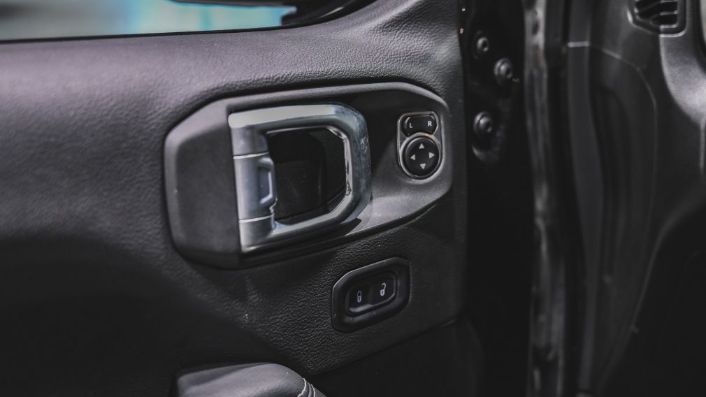 Jeep Wrangler Sahara 2023 d&rsquo;occasion à vendre - 12
