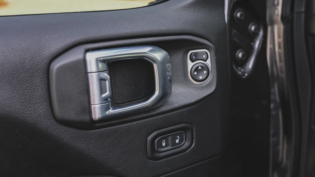 Jeep Wrangler Unlimited Sahara 2021 d&rsquo;occasion à vendre - 14