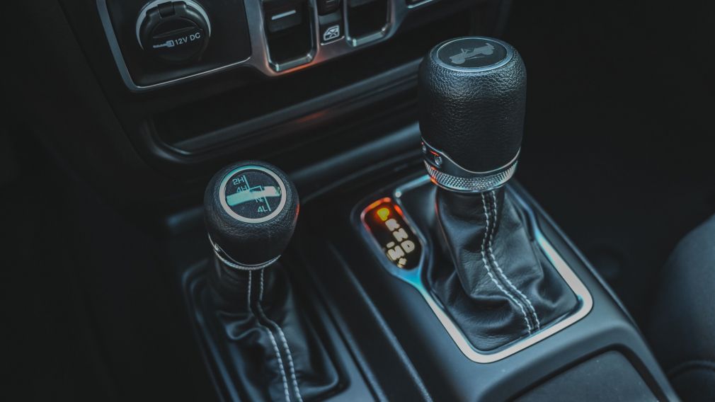 Jeep Wrangler Sahara 2023 d&rsquo;occasion à vendre - 24