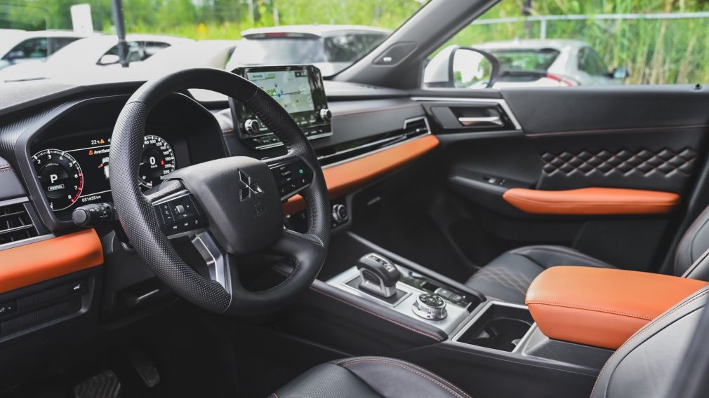 Mitsubishi Outlander GT Premium 2024 d&rsquo;occasion à vendre - 13