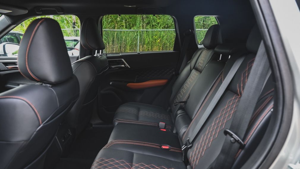 Mitsubishi Outlander GT Premium 2024 d&rsquo;occasion à vendre - 25