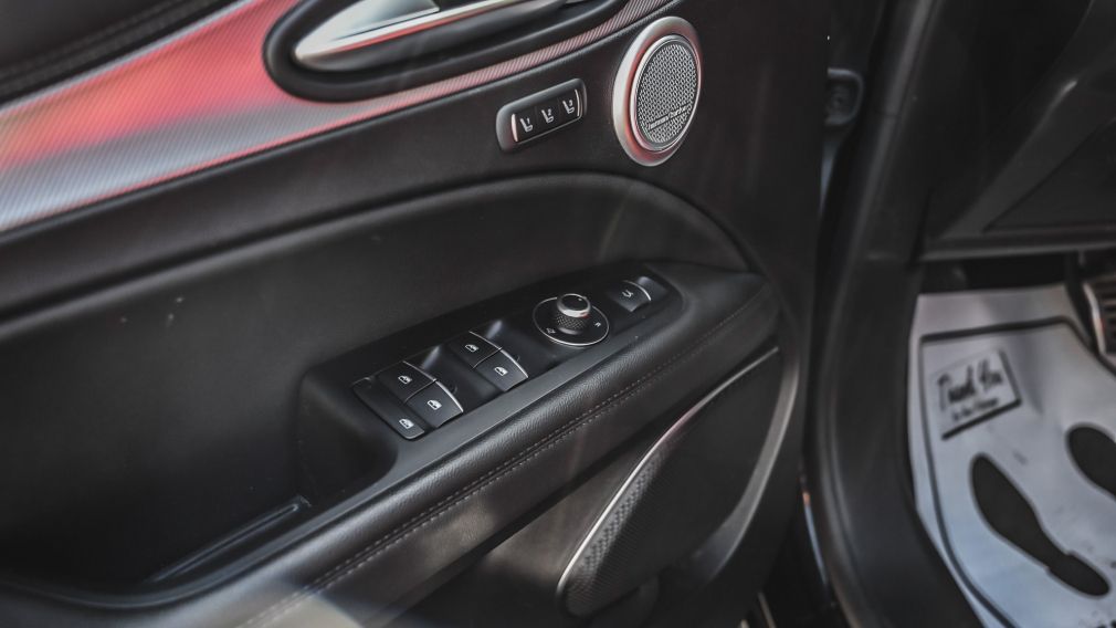 Alfa Romeo Stelvio Veloce 2023 à vendre à Donnacona - 16