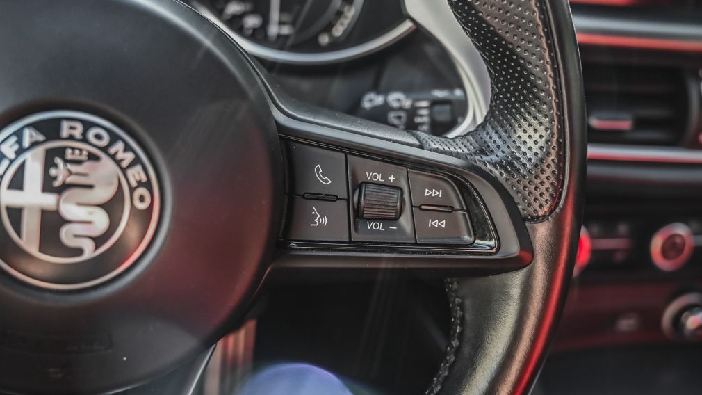 Alfa Romeo Stelvio Veloce 2023 à vendre à Donnacona - 19