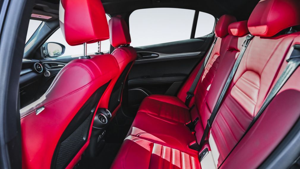 Alfa Romeo Stelvio Veloce 2023 à vendre à Donnacona - 24