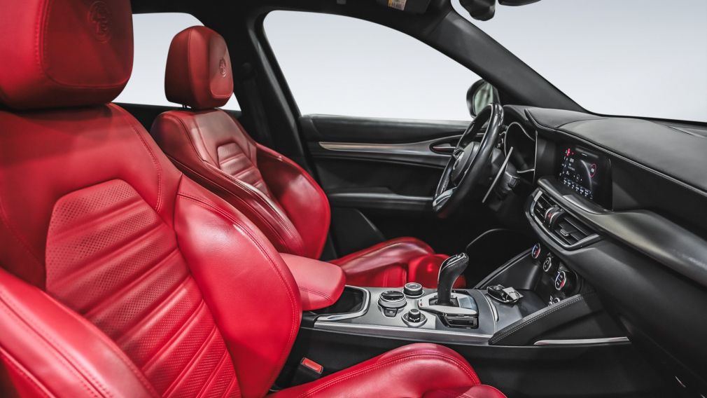 Alfa Romeo Stelvio Veloce 2023 d&rsquo;occasion à vendre - 27