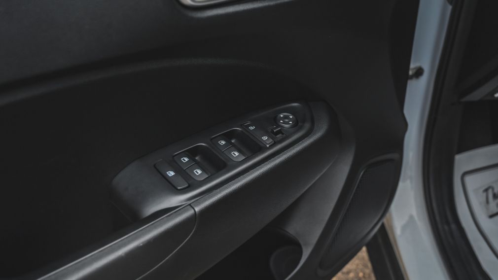Hyundai Venue Preferred 2025 d&rsquo;occasion à vendre - 13