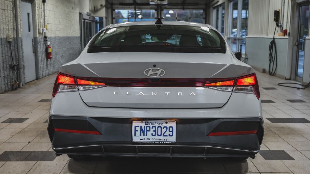 Hyundai Elantra Essential 2025 d&rsquo;occasion à vendre - 6