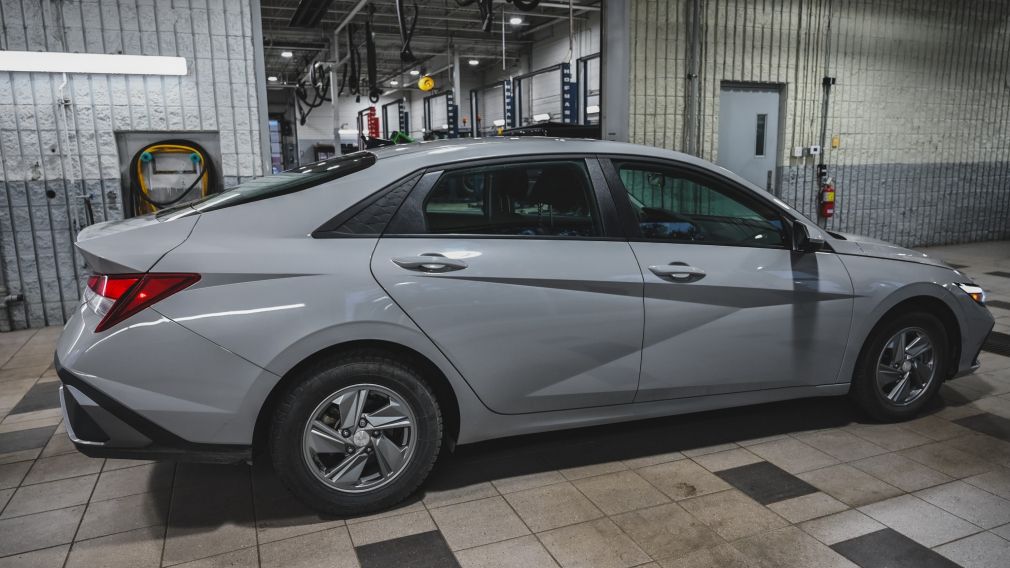 Hyundai Elantra Essential 2025 d&rsquo;occasion à vendre - 8