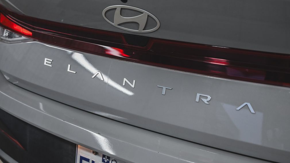 Hyundai Elantra Essential 2025 d&rsquo;occasion à vendre - 10