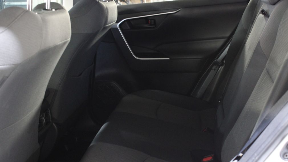 Toyota Rav 4 Hybrid LE 2021 d&rsquo;occasion à vendre - 13