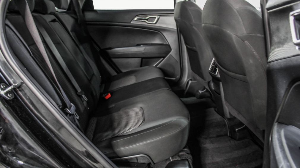 Kia Sportage LX 2023 d&rsquo;occasion à vendre - 14