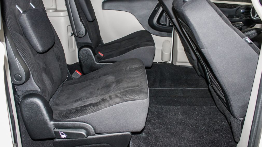 Dodge GR Caravan SXT 2019 à vendre à Trois-Rivières - 15