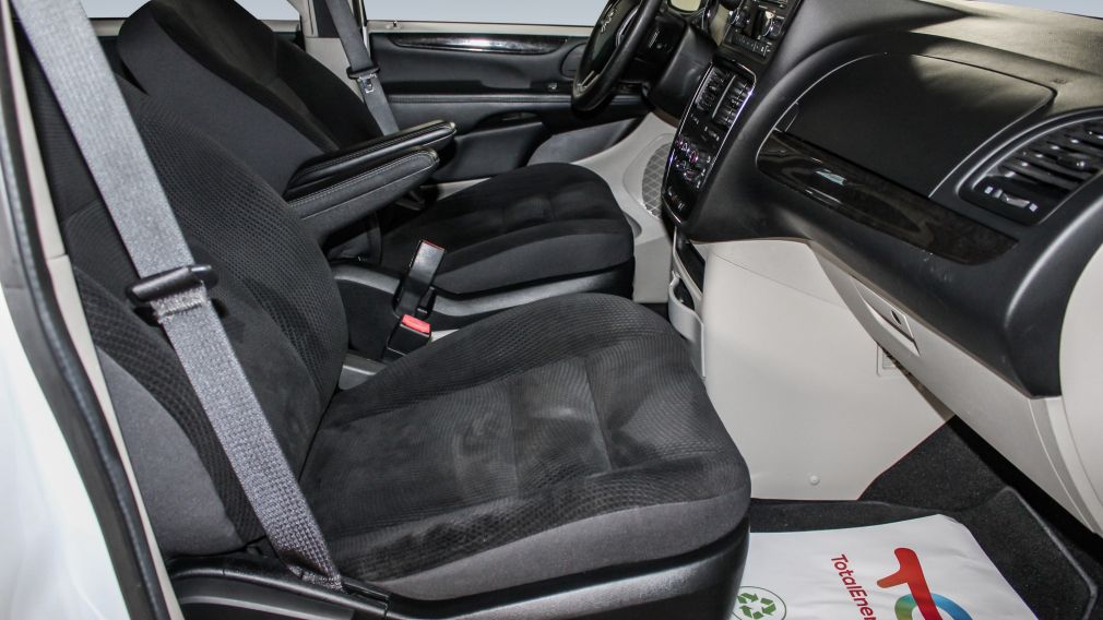 Dodge GR Caravan SXT 2019 à vendre à Trois-Rivières - 16