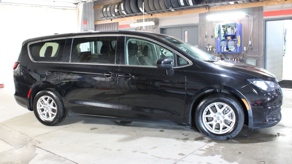 Chrysler Grand Caravan SXT 2024 d&rsquo;occasion à vendre - 8